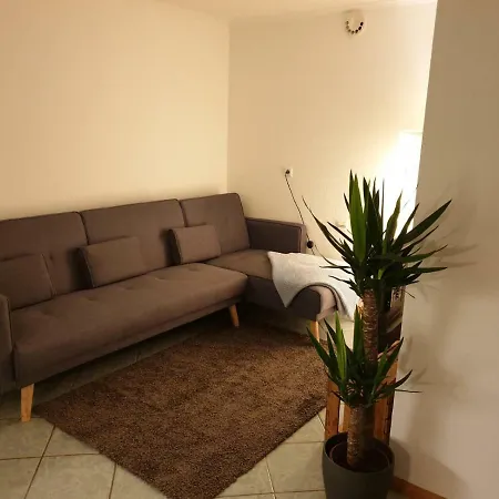 Apartamento In Freiburg-gundelfingen Mit Garten *